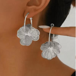 boucles d'oreilles fleurs argent fine pétalles