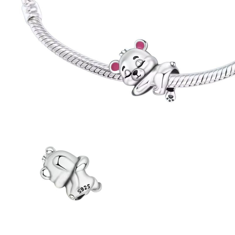 Charm bébé ours dort sur bracelet