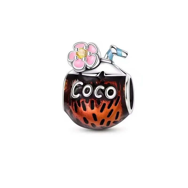Charm bijou pour bracelet coktail dans noix de coco