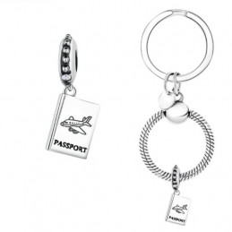 Porte clés avec bijou charm passport vacance voyage