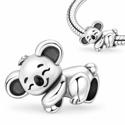 Charm bébé koala dort sur bracelet