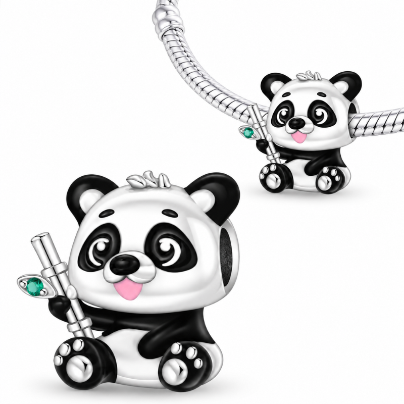 Charm pour bracelet bébé panda assis bambou