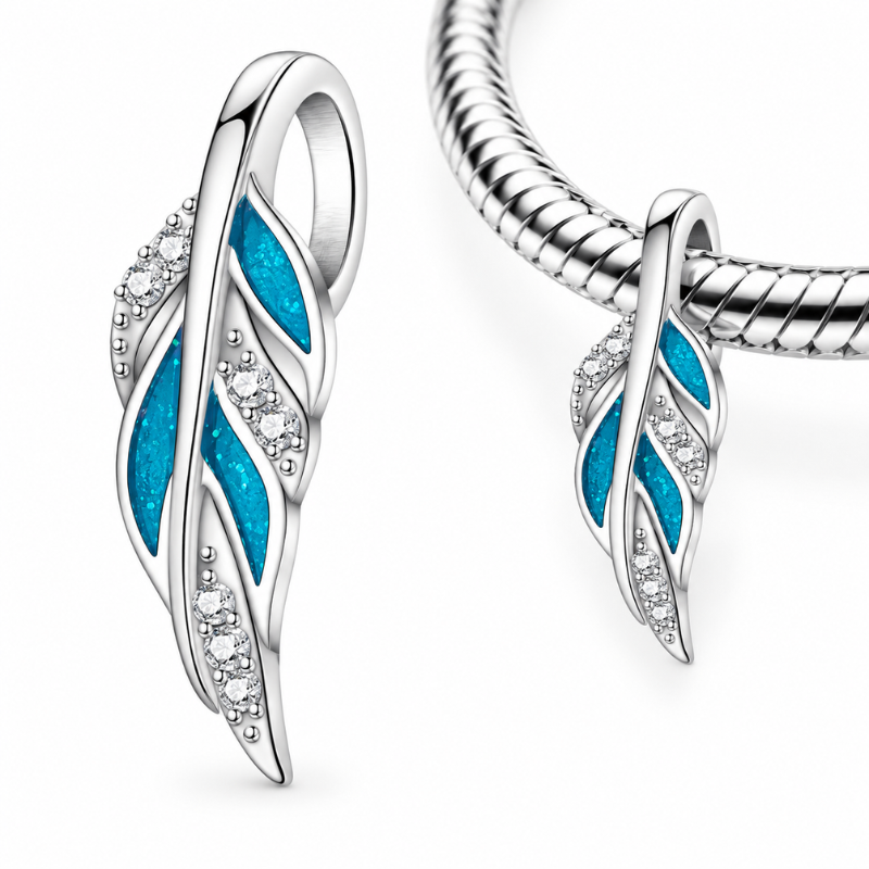 Charm pour bracelet plume bleue et strass
