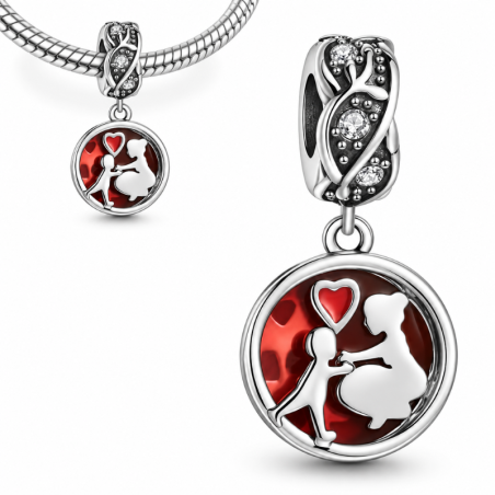 Charm pour bracelet bébé dans les bras de maman coeur