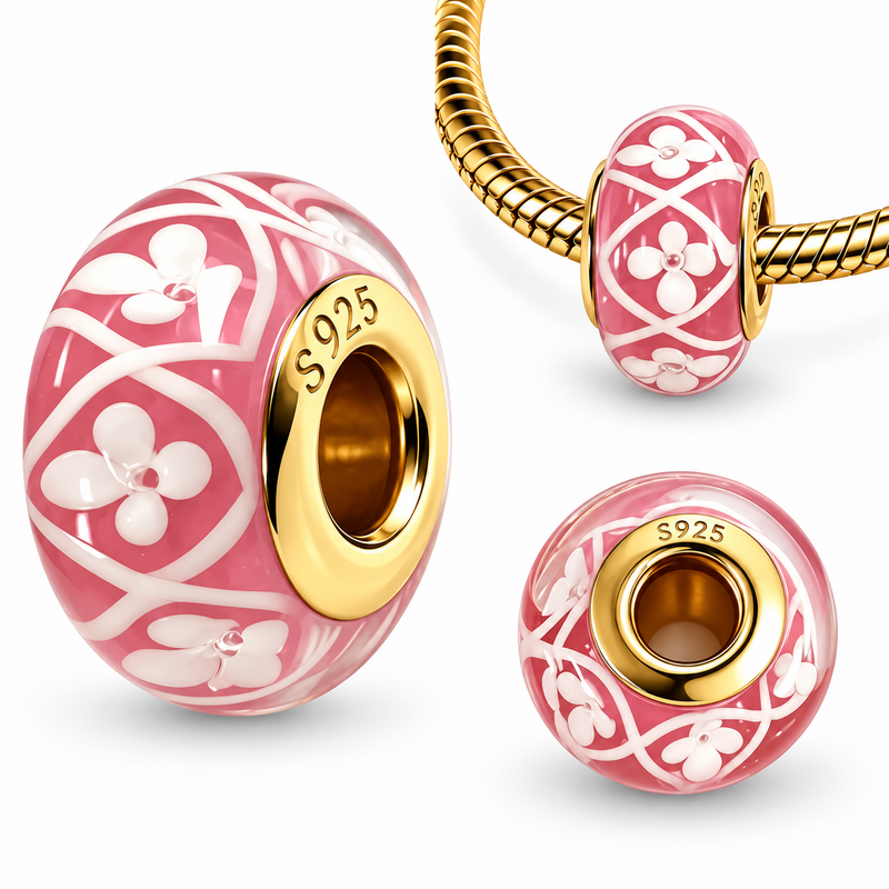Charm pour bracelet fleurs blanches en verre rose et doré