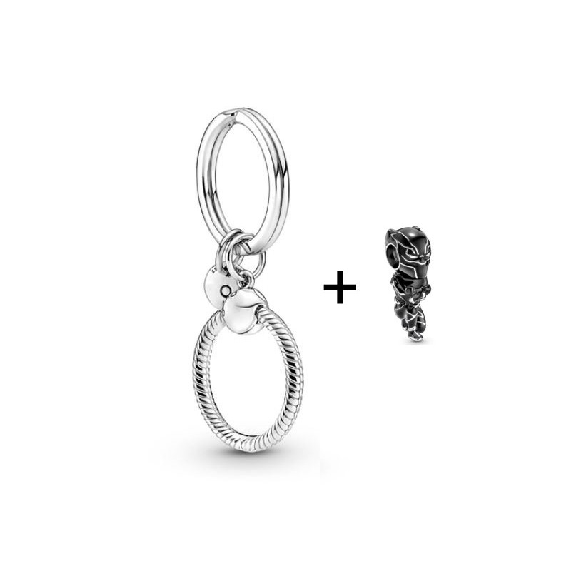 Porte clés avec charm mousqueton anneau marvel black panther