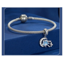 Charm pour bracelet étoile filante sur lune pierre bleu