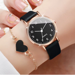 lot de deux montres femme noir et blanc avec bracelets coeur
